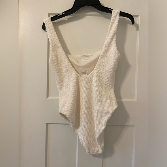 Mumu White Scrunch One Piece Swim - Picture 5 of 5